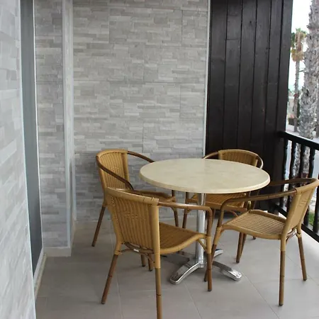 Limnaria Westpark Apartment